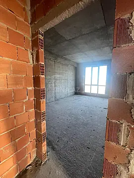 Satılır 3 otaqlı mənzil 163 m²