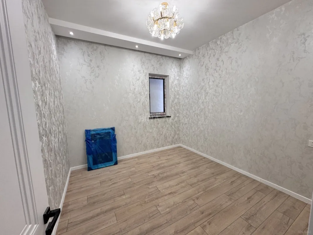 Satılır 6 otaqlı həyət evi 150 m²
