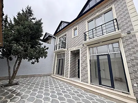 Satılır 6 otaqlı həyət evi 150 m² — Xırdalan 6 otaq 150.00 m²