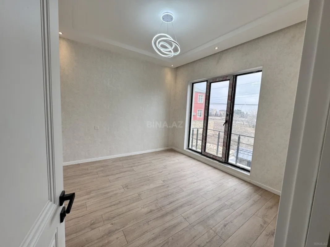 Satılır 6 otaqlı həyət evi 150 m²