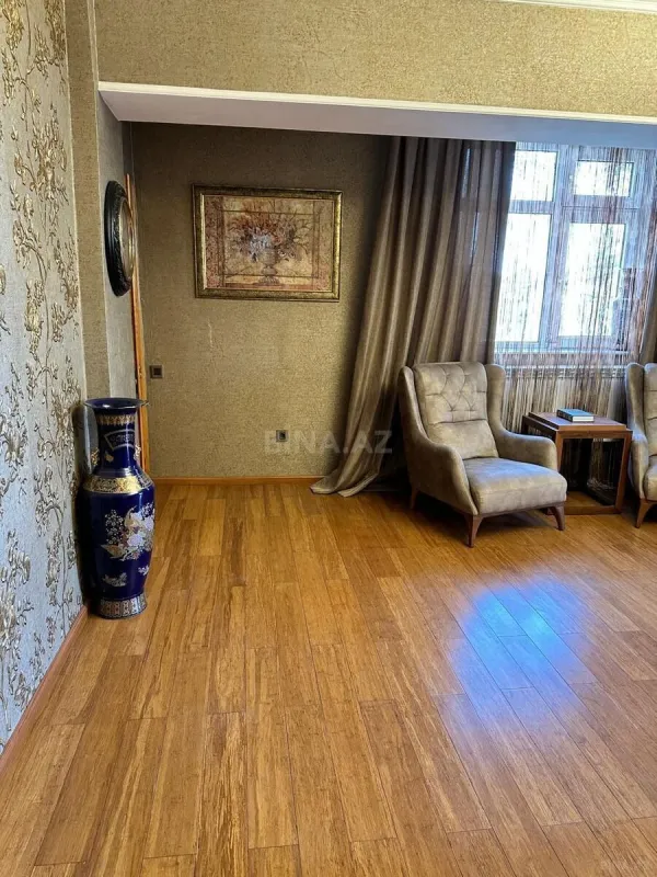 Satılır 2 otaqlı mənzil 90 m²