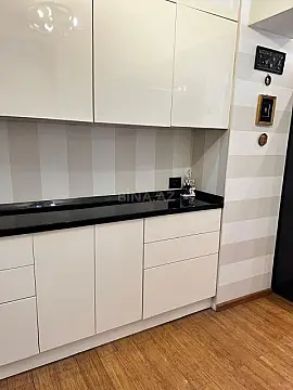 Satılır 2 otaqlı mənzil 90 m²