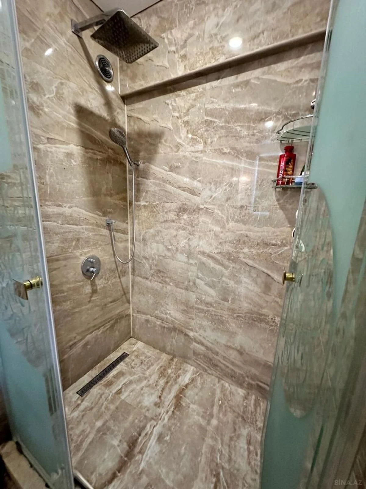 Satılır 2 otaqlı mənzil 90 m²