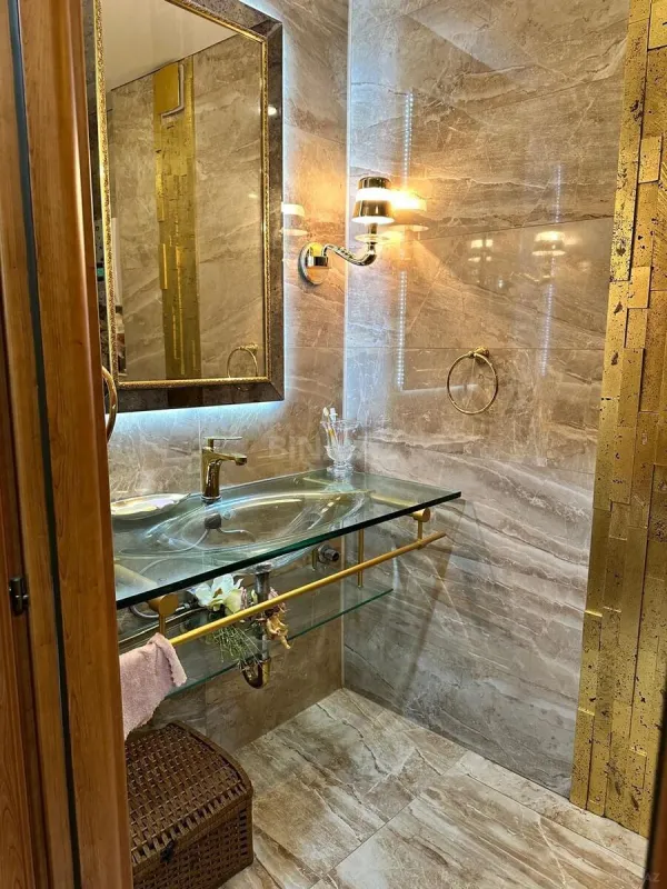 Satılır 2 otaqlı mənzil 90 m²