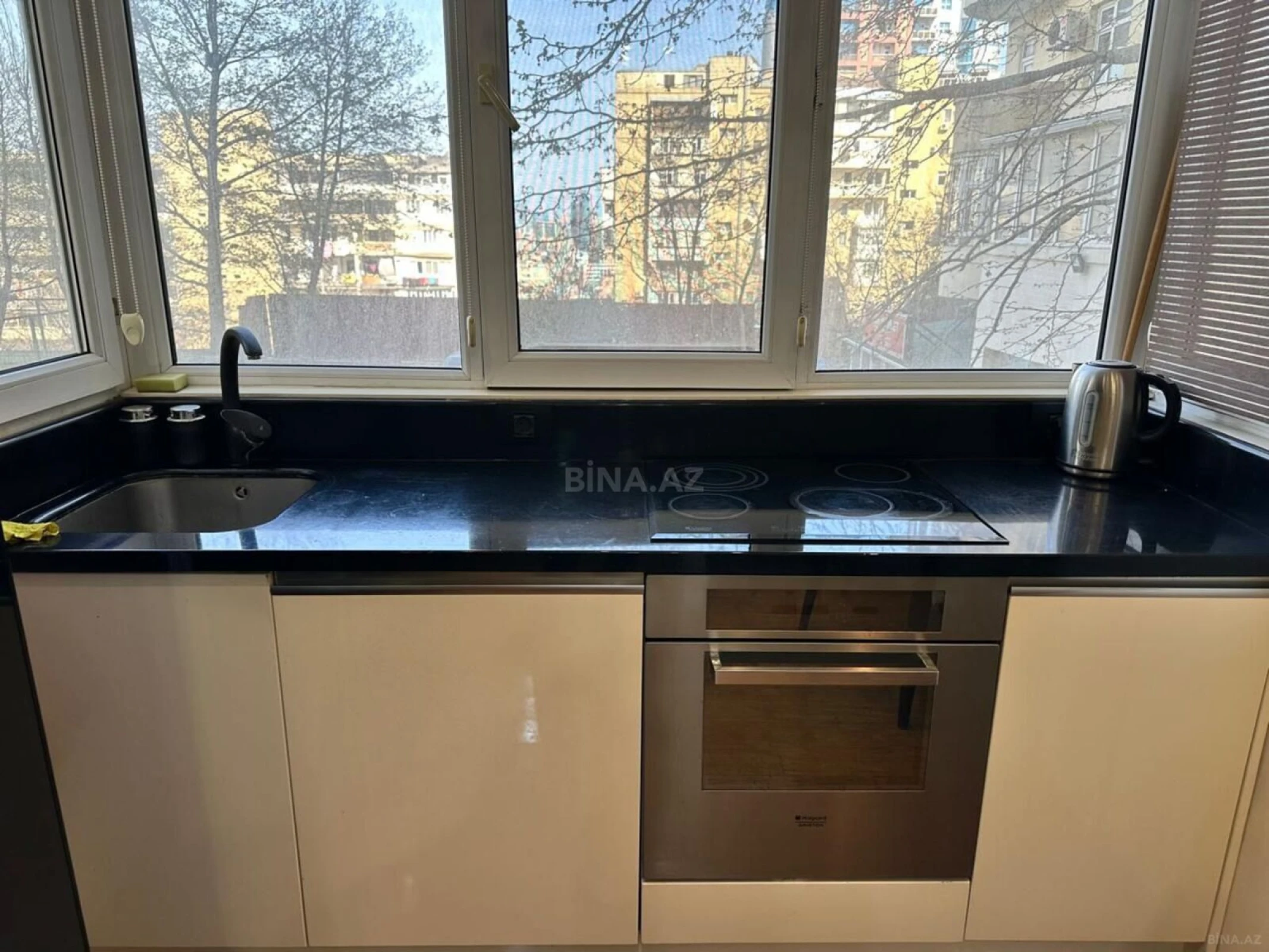 Satılır 2 otaqlı mənzil 90 m²