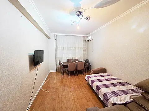 Kirayə verilir 2 otaqlı mənzil 61 m²