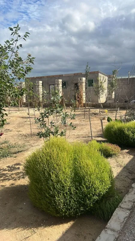 Satılır 5 otaqlı həyət evi 240 m²