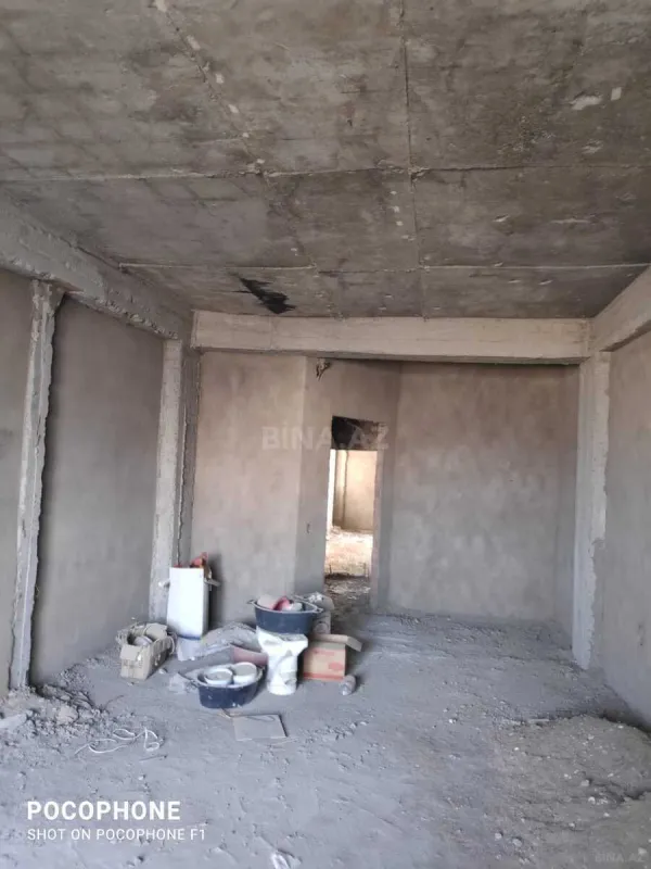 Satılır 5 otaqlı həyət evi 240 m²