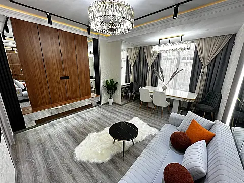 Satılır 2 otaqlı mənzil 85 m²
