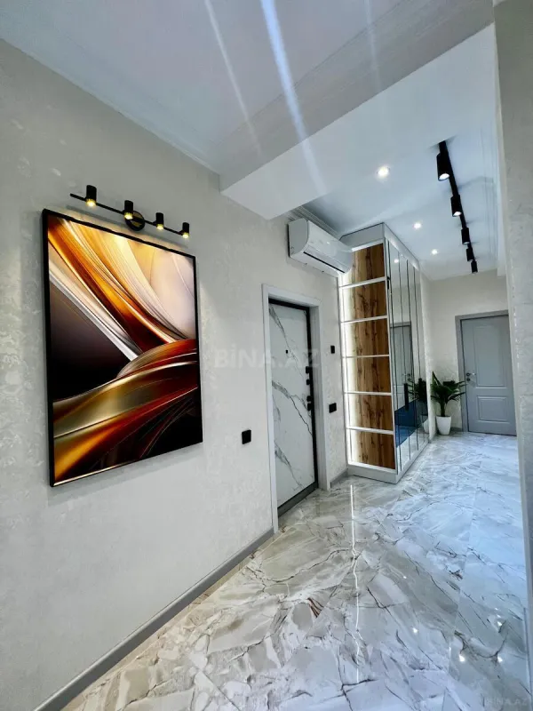 Satılır 2 otaqlı mənzil 85 m²