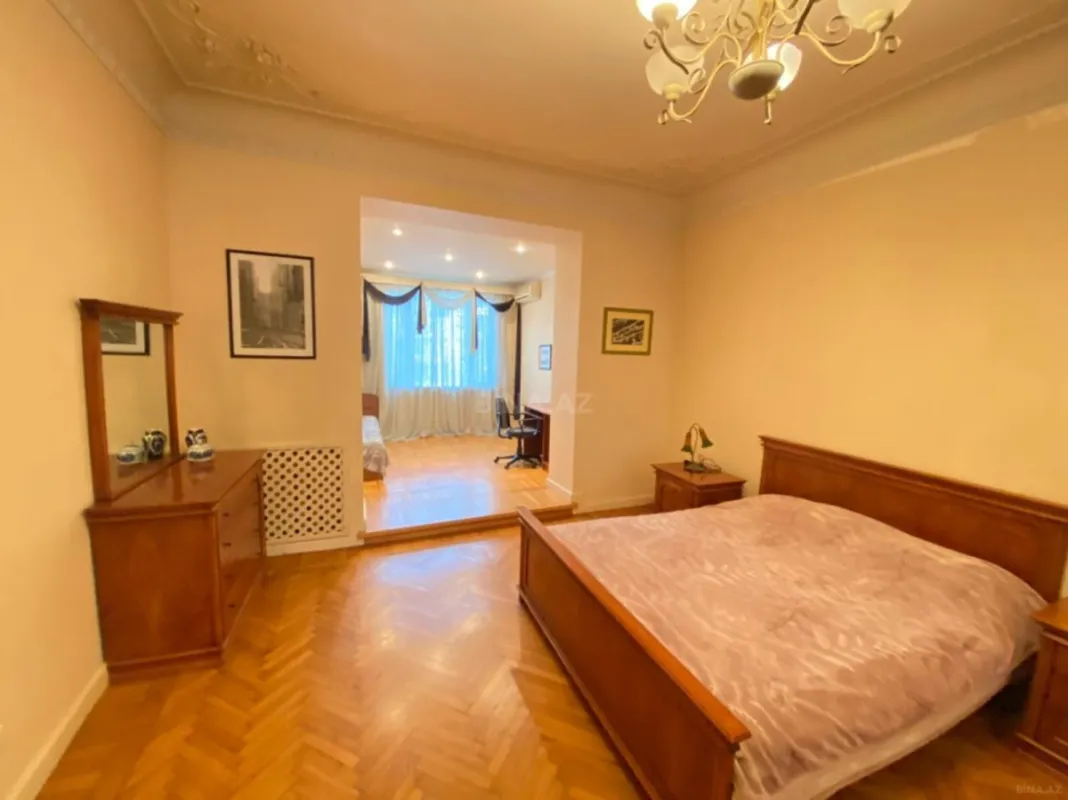 Kirayə verilir 3 otaqlı mənzil 110 m²