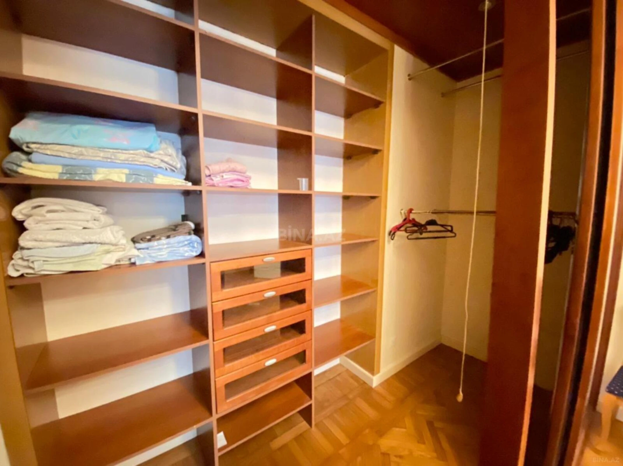 Kirayə verilir 3 otaqlı mənzil 110 m²