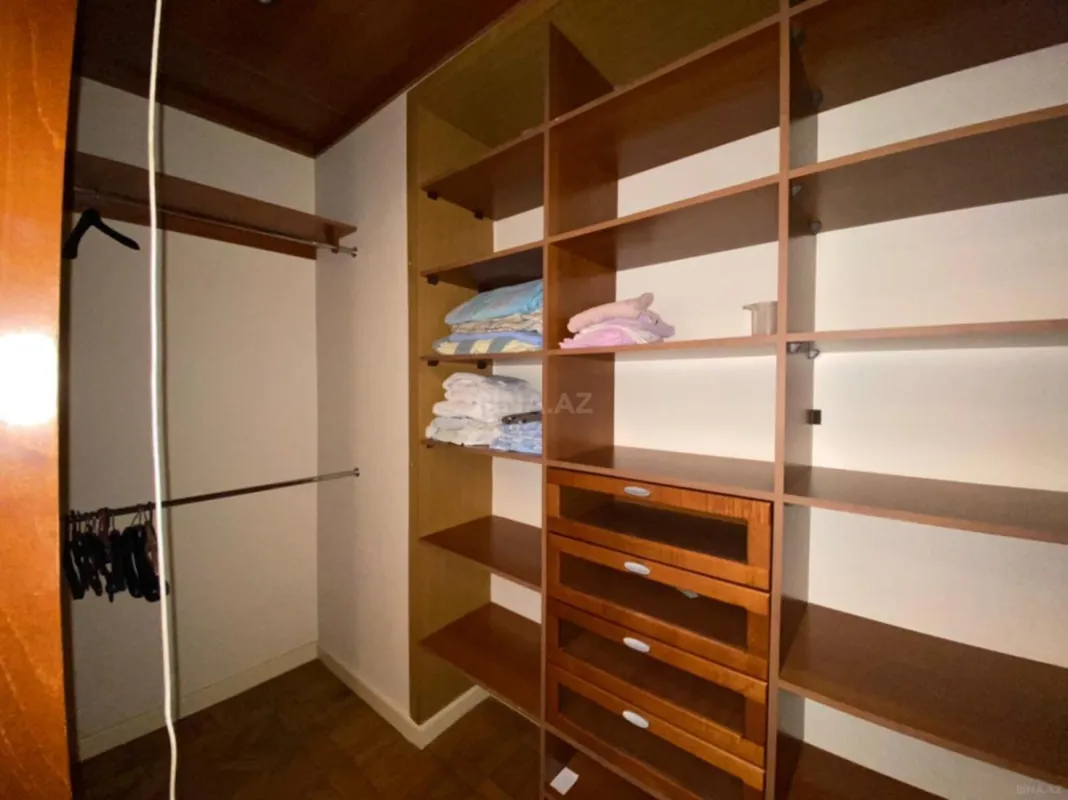 Kirayə verilir 3 otaqlı mənzil 110 m²