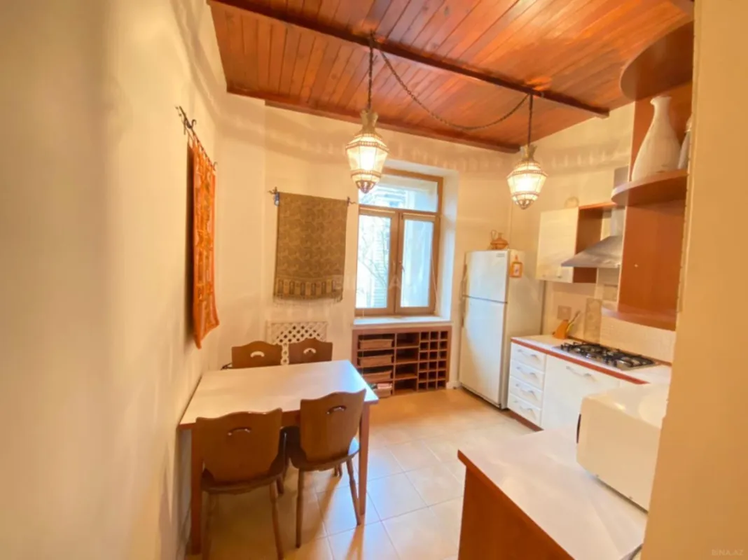 Kirayə verilir 3 otaqlı mənzil 110 m²