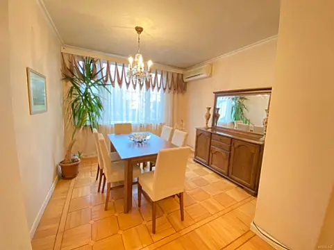 Kirayə verilir 3 otaqlı mənzil 110 m²