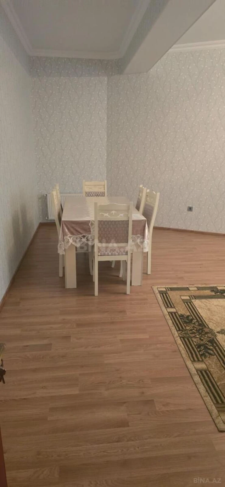 Kirayə verilir 3 otaqlı mənzil 150 m²