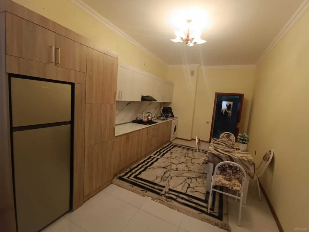 Kirayə verilir 3 otaqlı mənzil 150 m²
