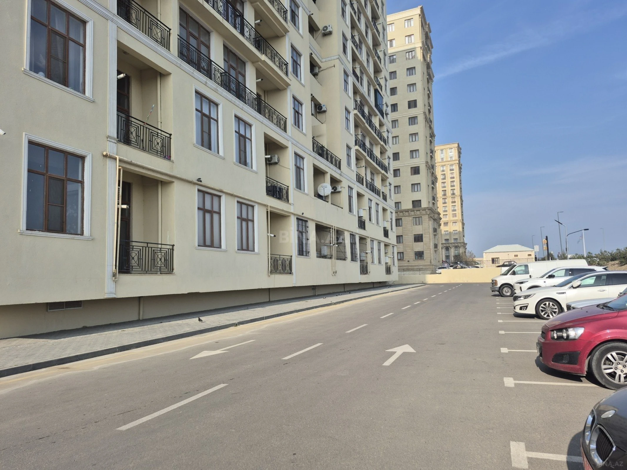 Kirayə verilir 3 otaqlı mənzil 150 m²