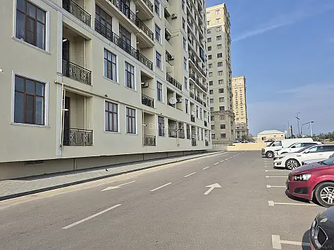 Kirayə verilir 3 otaqlı mənzil 150 m²