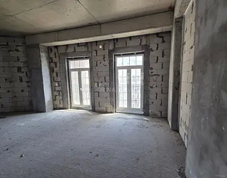 Satılır 3 otaqlı mənzil 113 m²
