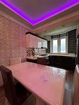 Kirayə verilir 2 otaqlı mənzil 55 m²