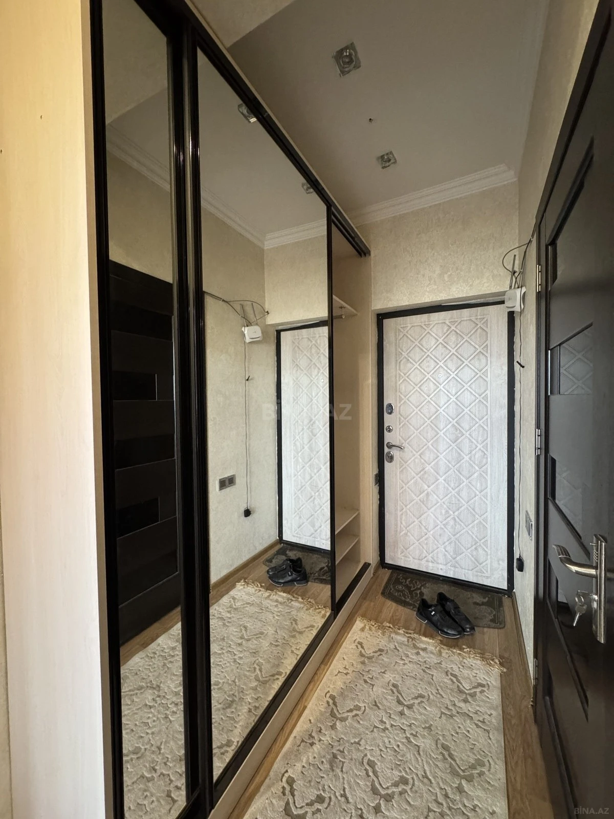 Kirayə verilir 2 otaqlı mənzil 55 m²