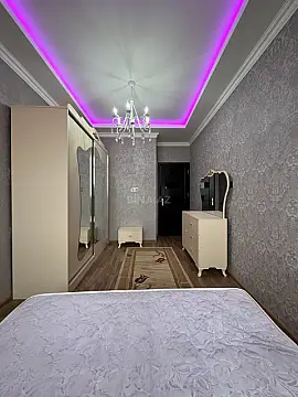 Kirayə verilir 2 otaqlı mənzil 55 m²
