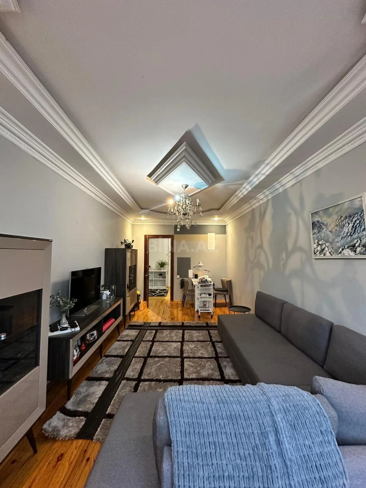 Satılır 3 otaqlı mənzil 118 m²