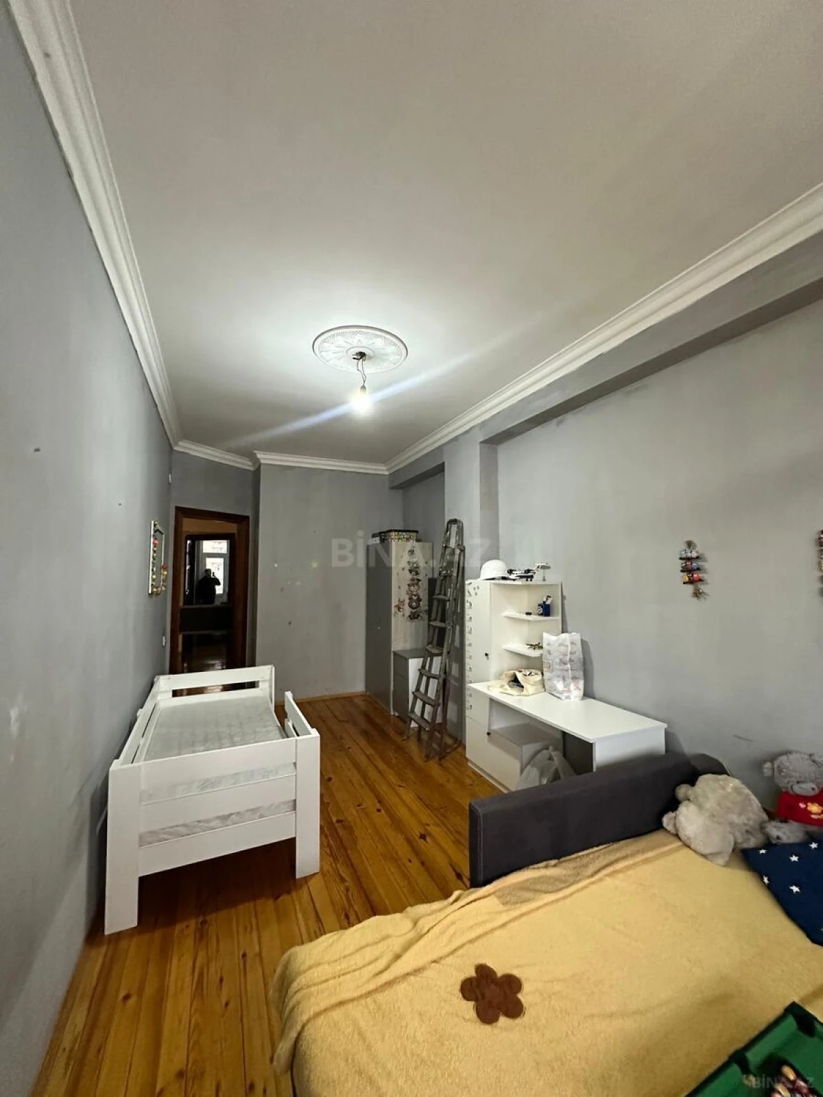 Satılır 3 otaqlı mənzil 118 m²