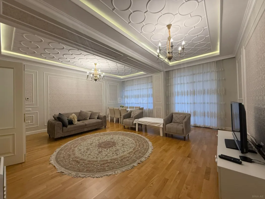 Kirayə verilir 4 otaqlı mənzil 180 m²