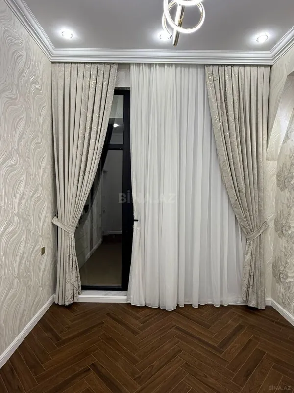 Satılır 2 otaqlı mənzil 75 m²