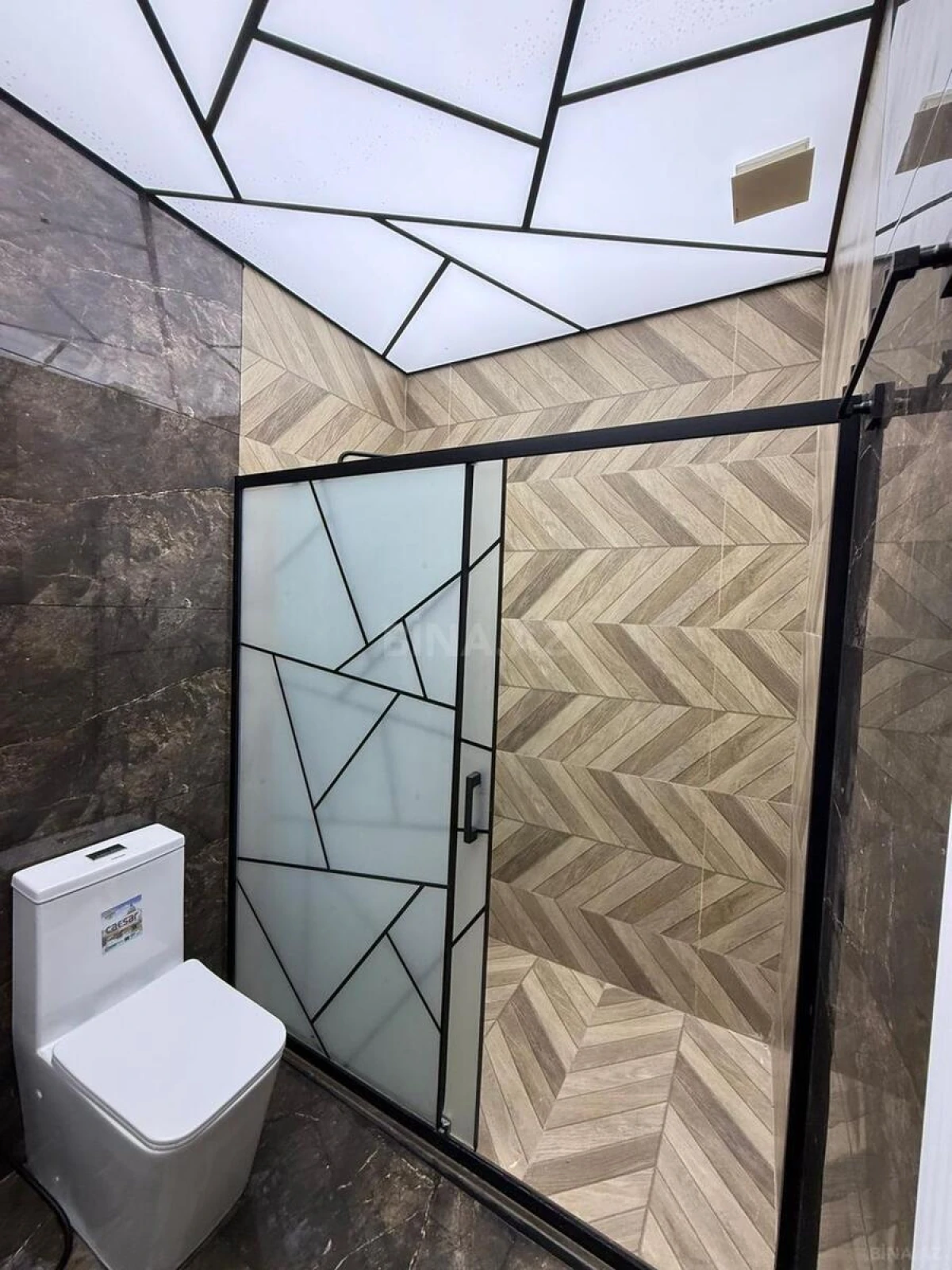 Satılır 2 otaqlı mənzil 75 m²