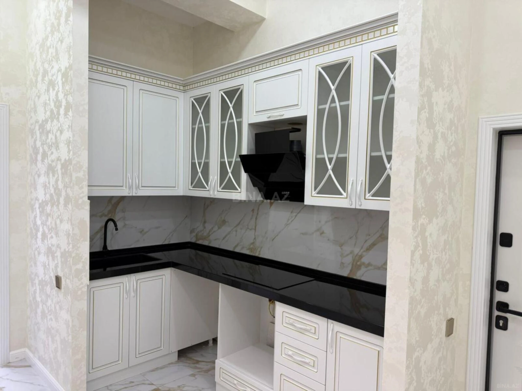 Satılır 2 otaqlı mənzil 75 m²