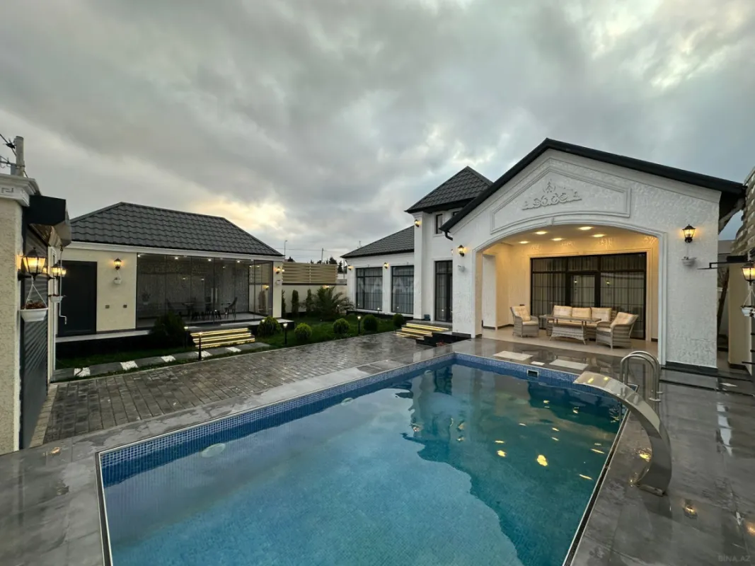 Satılır 4 otaqlı həyət evi 180 m²