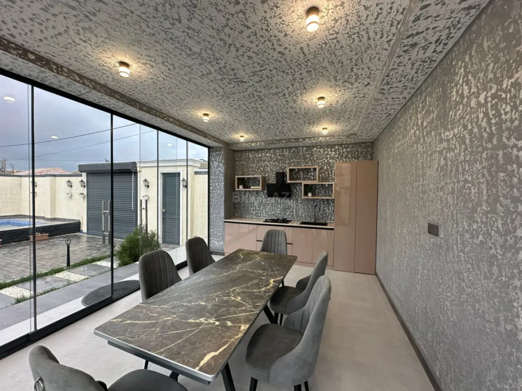 Satılır 4 otaqlı həyət evi 180 m²