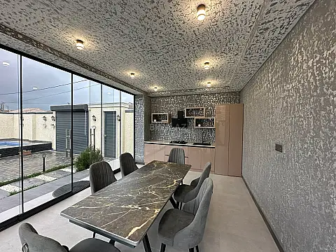 Satılır 4 otaqlı həyət evi 180 m²