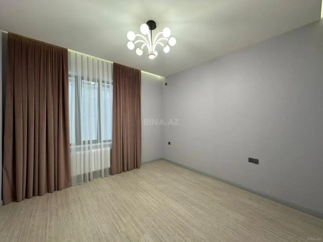 Satılır 4 otaqlı həyət evi 180 m²