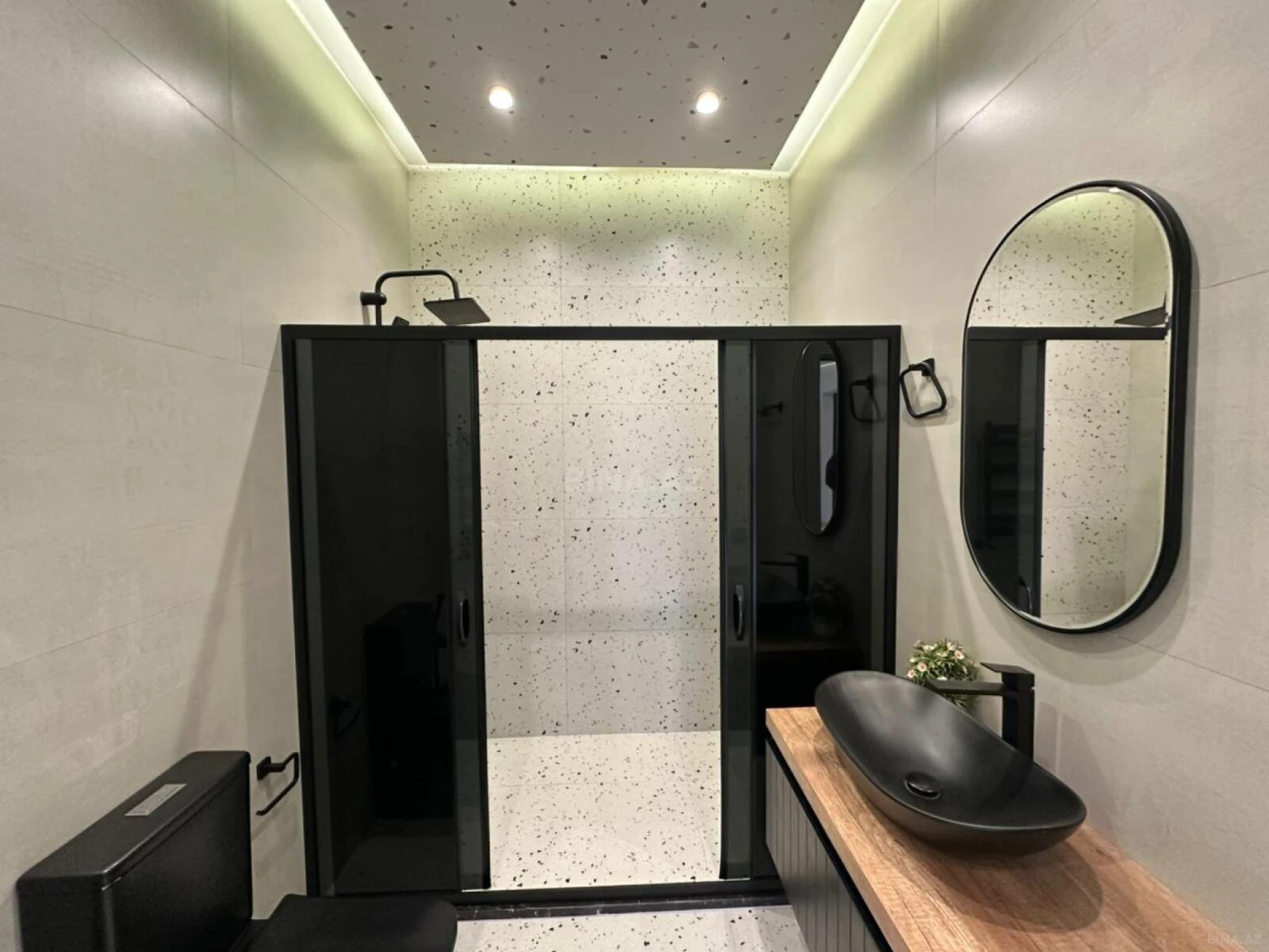 Satılır 4 otaqlı həyət evi 180 m²