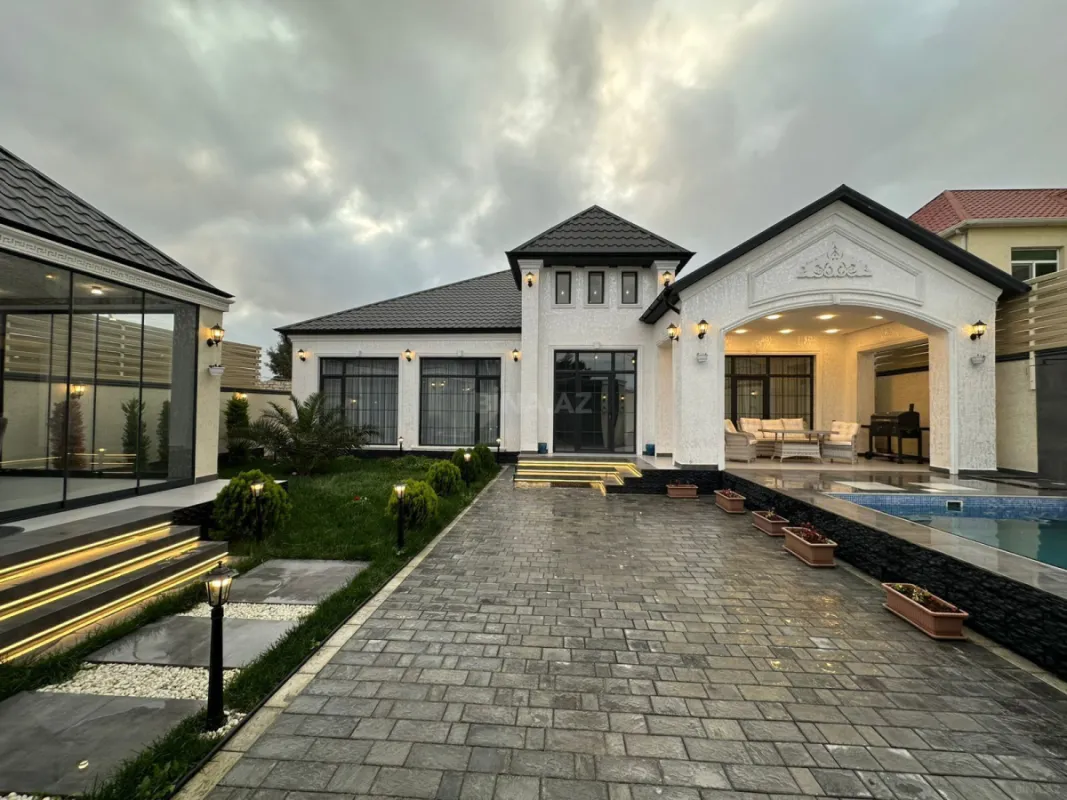 Satılır 4 otaqlı həyət evi 180 m²