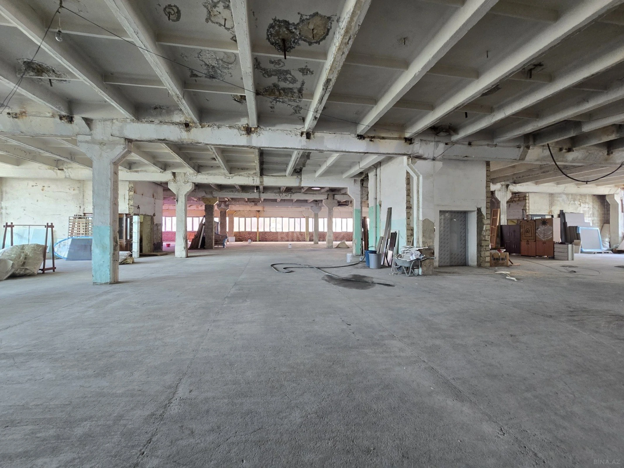 Kirayə verilir obyekt 4400 m²