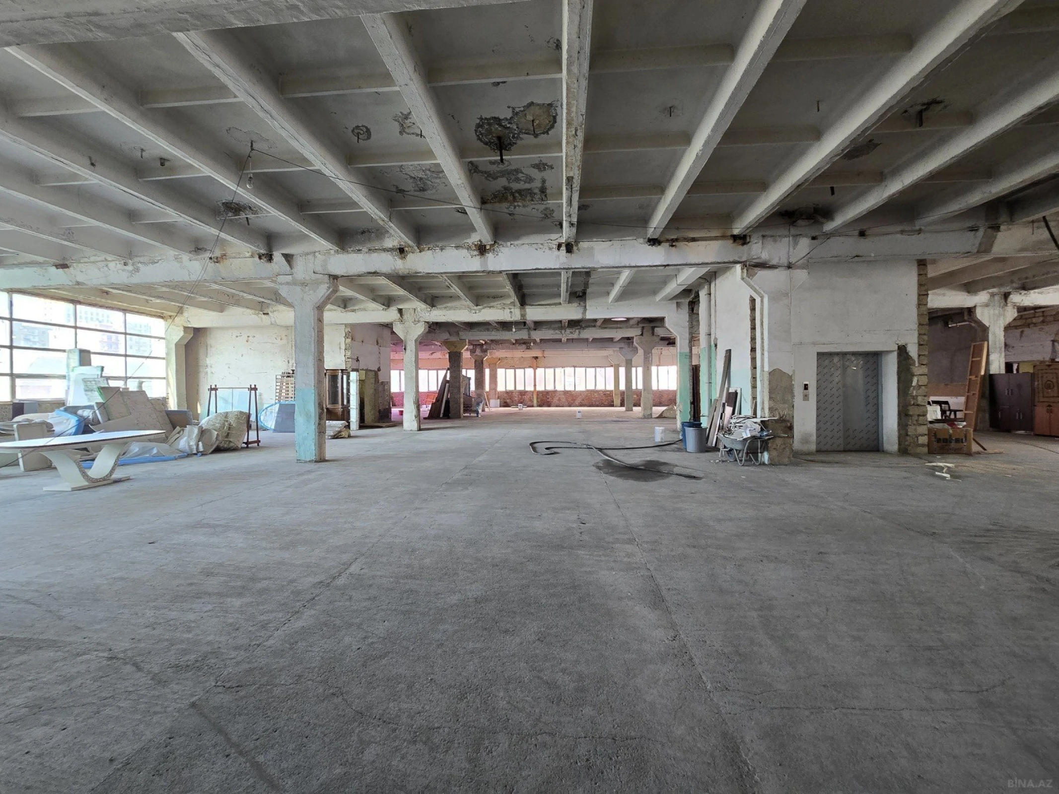 Kirayə verilir obyekt 4400 m²