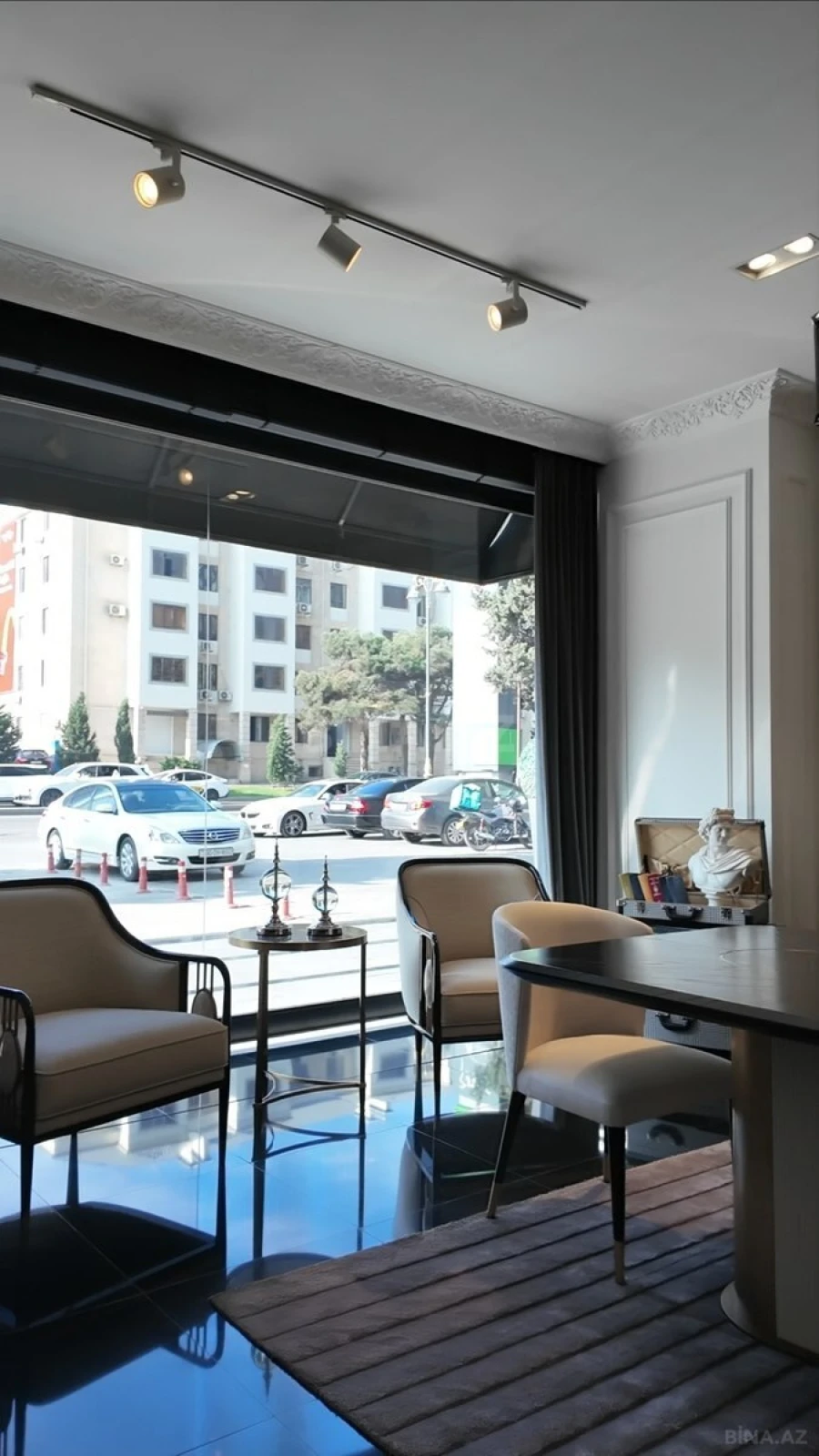 Kirayə verilir obyekt 4400 m²