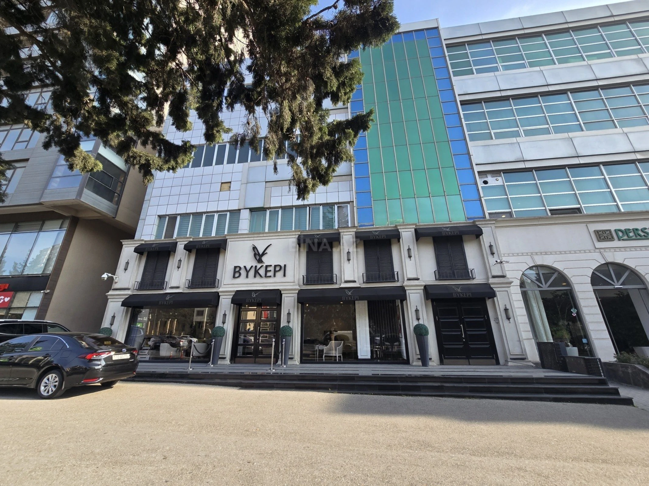 Kirayə verilir obyekt 4400 m²