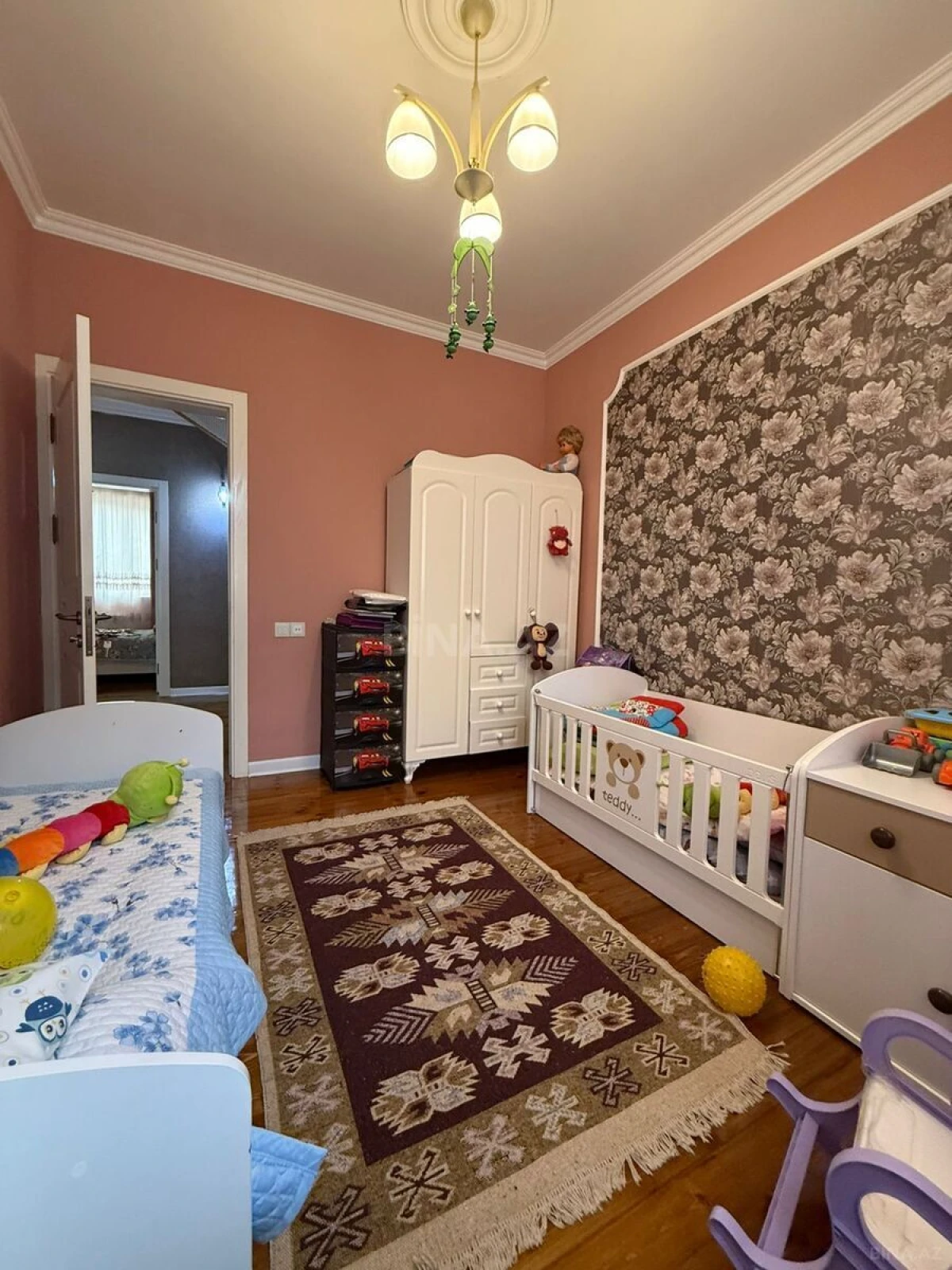 Satılır 7 otaqlı həyət evi 160 m²