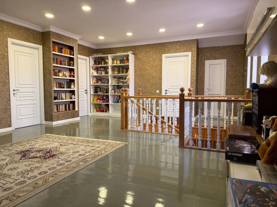 Satılır 7 otaqlı həyət evi 160 m²