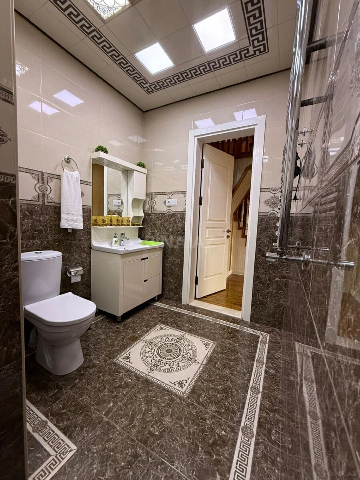 Satılır 7 otaqlı həyət evi 160 m²