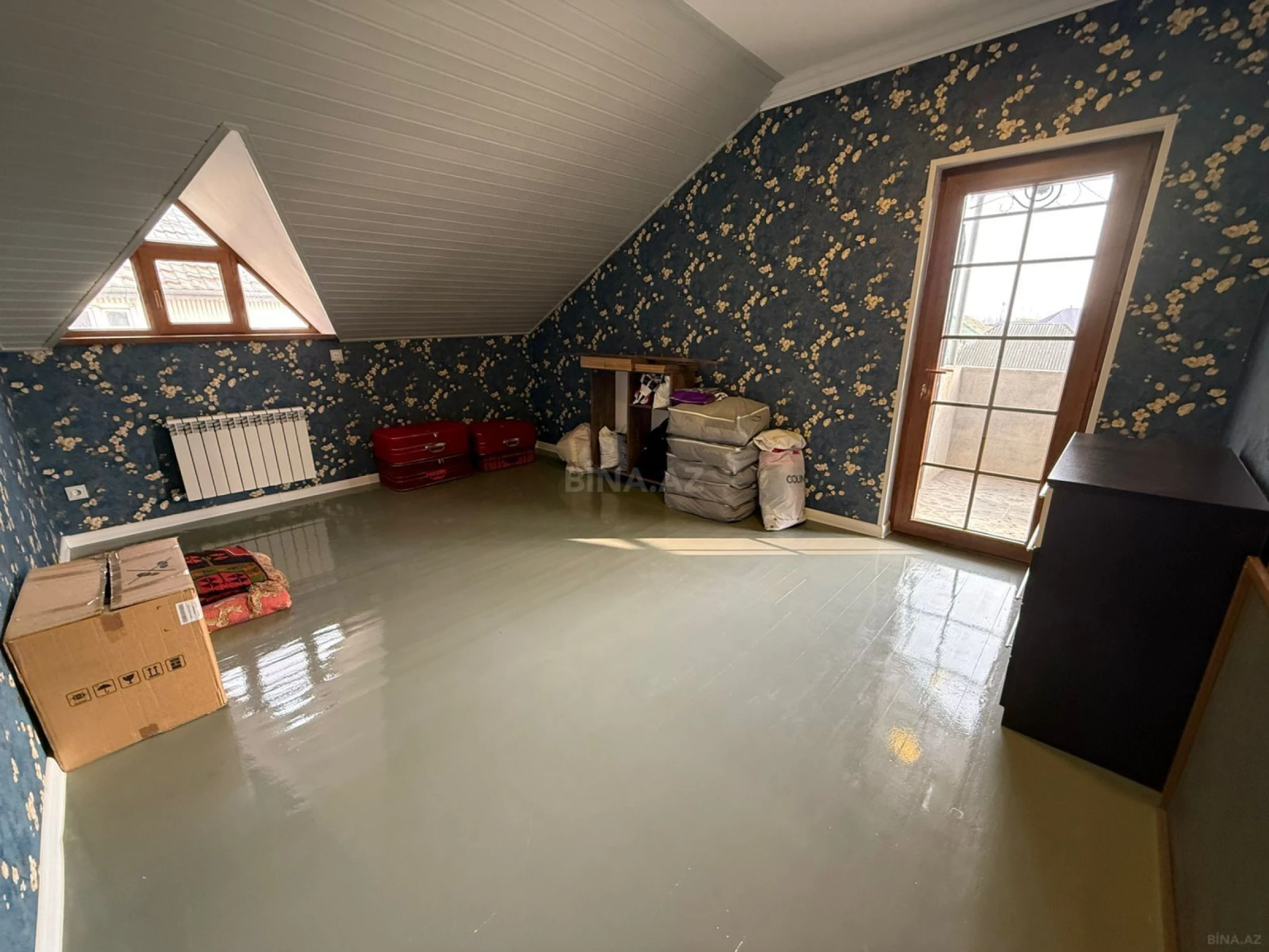 Satılır 7 otaqlı həyət evi 160 m²