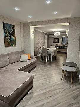 Satılır 3 otaqlı mənzil 85 m² — Bakı, İnşaatçılar 3 otaq 85.00 m²