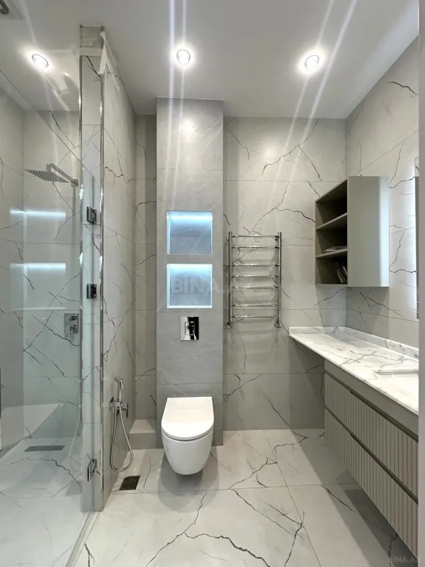 Satılır 3 otaqlı mənzil 125 m²