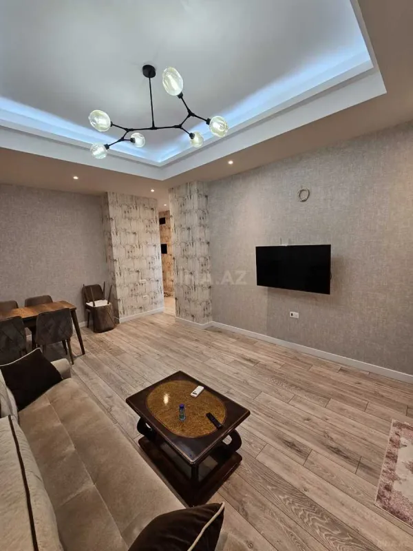 Satılır 2 otaqlı mənzil 65 m²